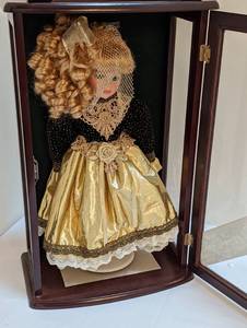 lot 232A image: Little Ladies Porcelain Doll with Display Case