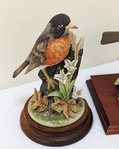 lot 236 image: Assorted Bird Figurines