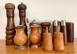 lot 61 image: Wonderful Wooden Salt and Pepper Shakers