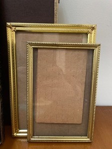 lot 72 image: Frames Frames Frames