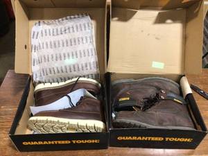 lot 18 image: Mix Lot of Dewalt Boots Mens 9.5 W  Mens 10.5 M - Customer Returns, Used - Review all pictures