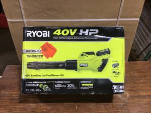 lot 30 image: RYOBI 40V HP Brushless Whisper Series 155 MPH 600 CFM Cordless Battery Leaf Blower - Review all pictures - Customer Returns