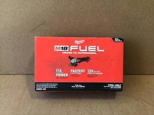 lot 97 image: Milwaukee M18 FUEL 18V Lithium-Ion Brushless Cordless 4-12 in.5 in. Grinder wPaddle Switch (Tool-Only) - Customer Returns - Review all pictures