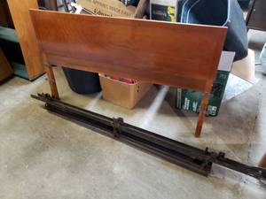lot 28 image: Bed Headboard and Frame