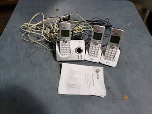 lot 40 image: AT&T Land Line Phones