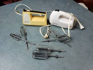 lot 51 image: 2 Hand Mixers