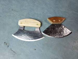 lot 53 image: Ulu Knives