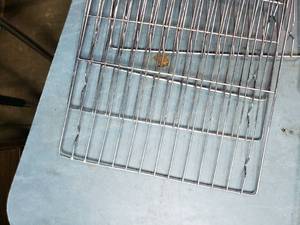 lot 54 image: Cooling Racks and Strainer
