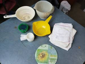 lot 57 image: Strainers and Other Cookware