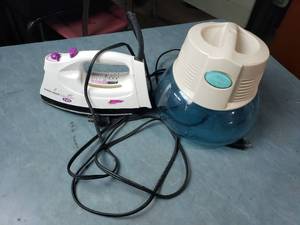 lot 66 image: Iron and Humidifier