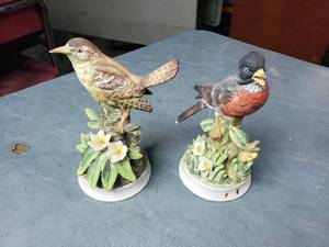lot 93 image: Angeline Originals Wren and Robin