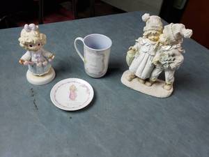 lot 100 image: Precious Moments and Other