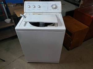 lot 123 image: Whirlpool Washing Machine