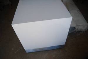 242424.5 large display stand...