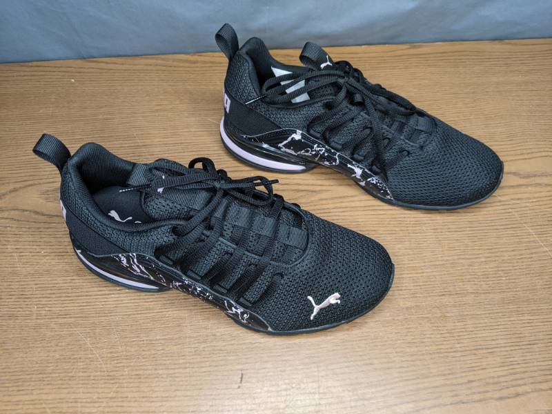 lot 234 image: PUMA Womens Axelion Marble Sneakers Size 9 N