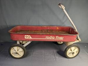 lot 199 image: Vintage Radio Flyer Model 90 1970s Little Red Wagon  N