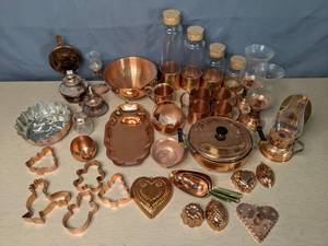 lot 154 image: Beautiful Copper Collection Decorative Trays, Colinder, Cookie Cutters, Decorative Molds, Cups, Vintage Oil Lanterns, & More Y