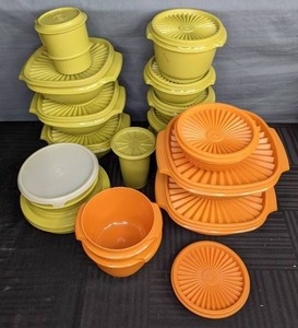 lot 153 image: Collection of Vintage Orange & Green Tupperware Various Bowls, Mug, & More Y