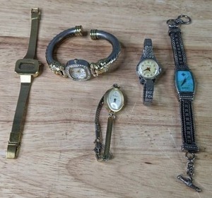 lot 296 image: Collection of Womens Watches K