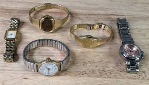 lot 301 image: Collection of Womens Watches K