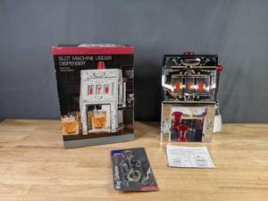 lot 194 image: New Fun Slot Machine Liquor Dispenser and Wine Corkscrew Y