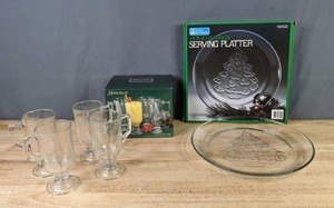 lot 212 image: Holiday Mug Set and Holiday Magic Serving Platter  Y