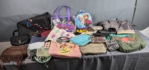 lot 312 image: Assortment of Hand Bags, Wallets, Shoulder Bags, Satchels and More Z