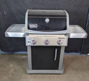 lot 95 image: Weber Spirit Propane Grill  F