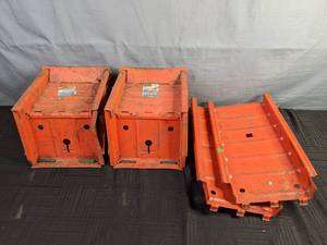 lot 424 image: Set of Two Montgomery Ward Sturdy All Steel Auto Ramps in Orange  X