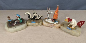 lot 417 image: Collection of (4) Ron Lee Sculptures Bugs Bunny, Foghorn Leghorn & Henery Hawk, Clown and Pepep Le Pew & Penelope X