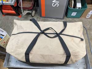 lot 442 image: Screen Tent  X