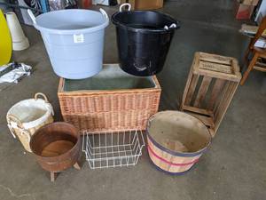 lot 506 image: Rope Handle Tub, Wire Basket, Wicker Baskets, Woven Baskets and More X