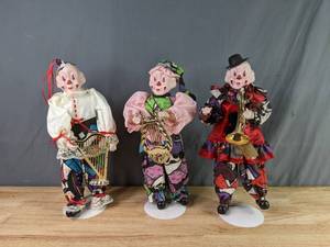 lot 535 image: (3) Vintage Standing Porcelain JesterClown Dolls with Doll Harp, Trumpet and Lyre Harp V