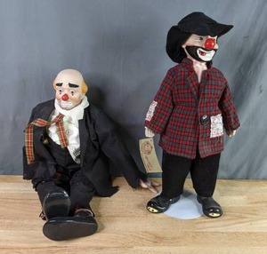 lot 534 image: (2) Vintage Porcelain Hobo Clown Dolls V