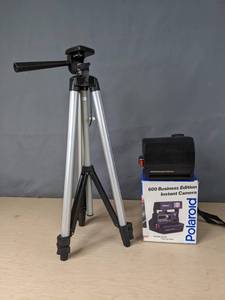 lot 599 image: Polaroid 600 Business Edition Instant Camera and Vanguard Tripod  B