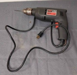 lot 143 image: Skil 12 Corded Drill