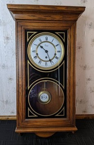lot 80 image: Vintage Colonial Molyneux 8501181 Grandfather Clock