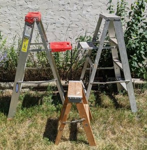 lot 110 image: Trio of Step Ladders 4ft and 2ft