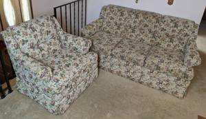 lot 169 image: Matching Floral Sofa and Easy Chair Set (Cochrane Furniture)