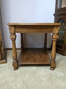 lot 157 image: Vintage Wooden End  Side Table