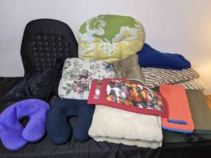 lot 161 image: Assortment of Cushions, Blankets, Rugs