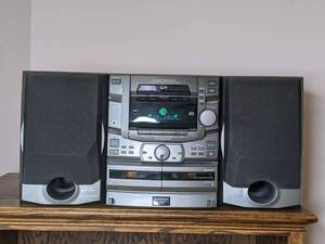 lot 149 image: Vintage Pioneer 25-Disc CD Deck Receiver