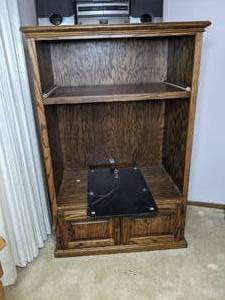 lot 150 image: Vintage Wooden TV Stand