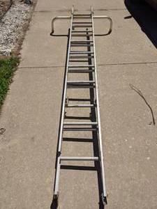 lot 18 image: Werner 10 Ft. Aluminum Extension Ladder with Stabilizer