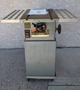 lot 6 image: Menards 10 Contractor Table Saw