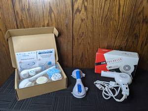 lot 216 image: Facial Spin Spa, Suction Cup Shower Handle, CVS Pro Dryer Blow Dryer