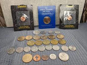 lot 233 image: Coin Collection (2) Cheerios 2000 Pennies, The John F. Kennedy Half Dollar, & More