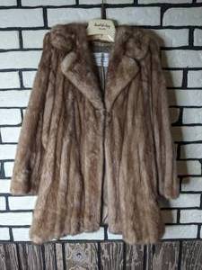 lot 357 image: Showstopping Bear & Karkazis Furs Long Fur Coat