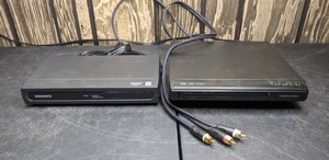 lot 385 image: Magnavox SDTV Tuner and Memorex DVD Player