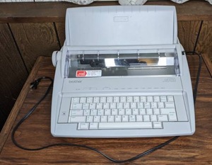 lot 362 image: Brother Correctronic GX-6750 Electronic Type Writer